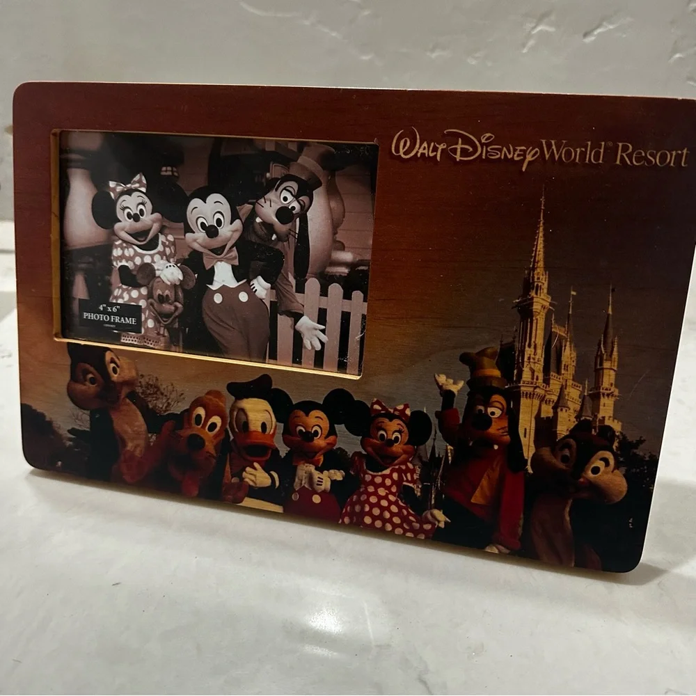 Walt Disney World Resort Mickey Mouse Friends Wooden Picture Frame 4x6